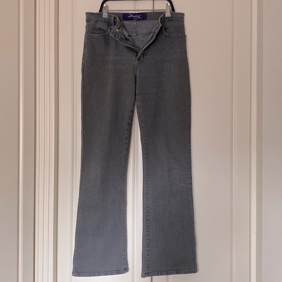 NYDJ GREY JEANS SIZE 10 . - Picture 3 of 15